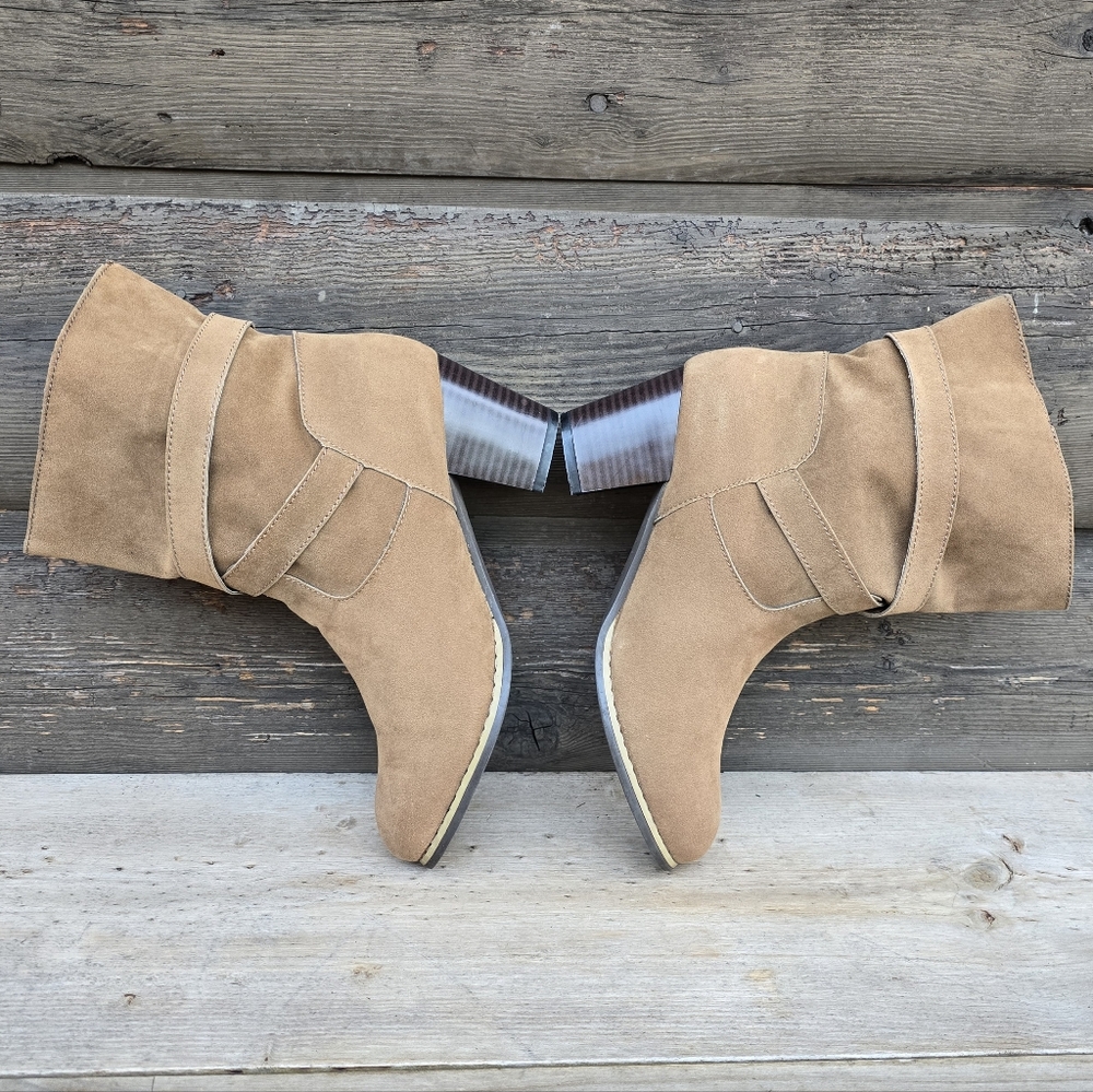 Muk Luks NEW!! Western Boho, Vegan Suede, Block Heel, Comfort Bootie 8M - Picture 10 of 16